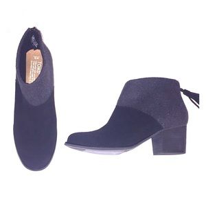 TOMS ankle booties